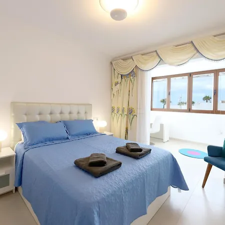 Tisalaya, 4 Bed Pdc * Puerto del Carmen (Lanzarote)